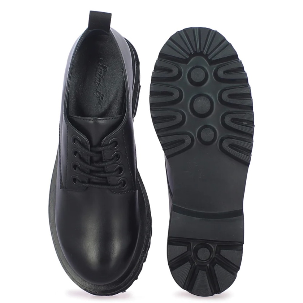 MAKE AN OFFER - SAINT G Erica Lug Shoes